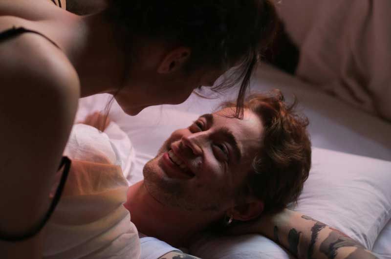 Kuudesaisti Toimitus